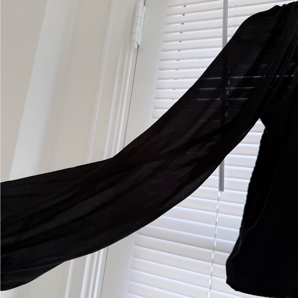 SOLD Abercrombie & Fitch Black Blouse - Picture 2 of 2